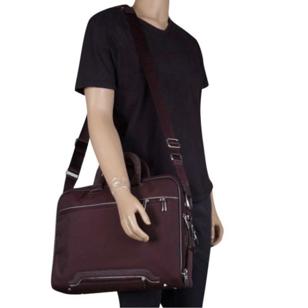 Tumi Burgundy Nylon T-Pass Kennedy Deluxe Brief Laptop Bag‎ - Picture 17 of 17